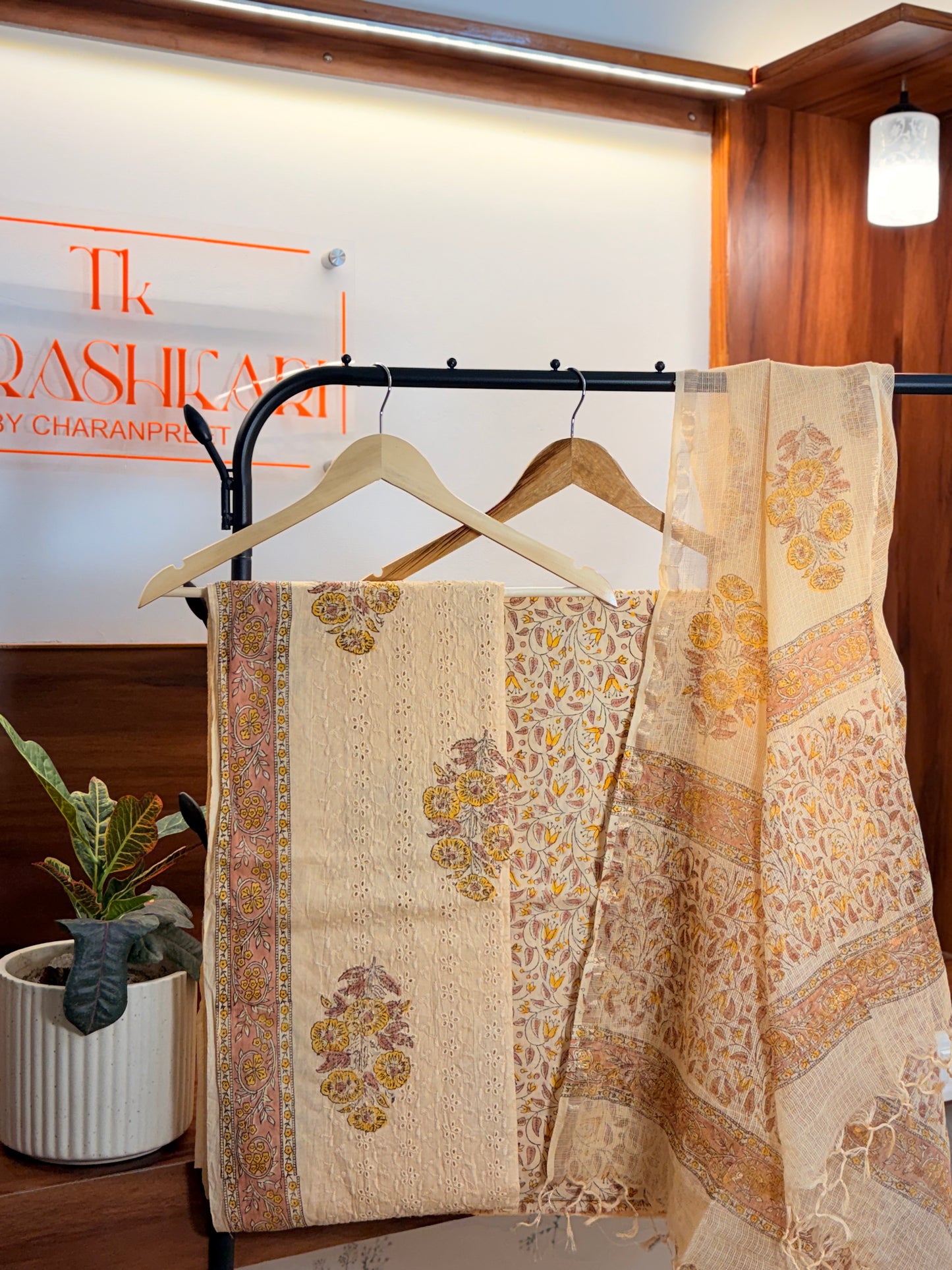 Hakoba Cotton Suit